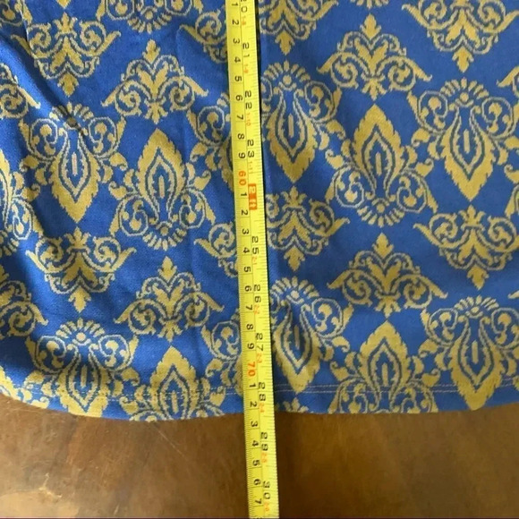 LuLaRoe NWT Perfect T Blue Gold Fleur-de-lis Knit Swing Top XXS - Picture 14 of 16